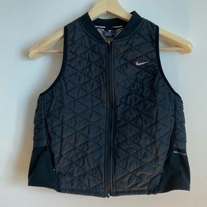 Cropped Nike Running Vest Size Medium. Used and in great condition